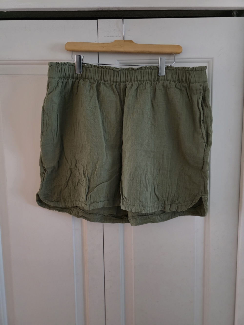 Old Navy Olive Green High-Waist Linen-Blend Shorts